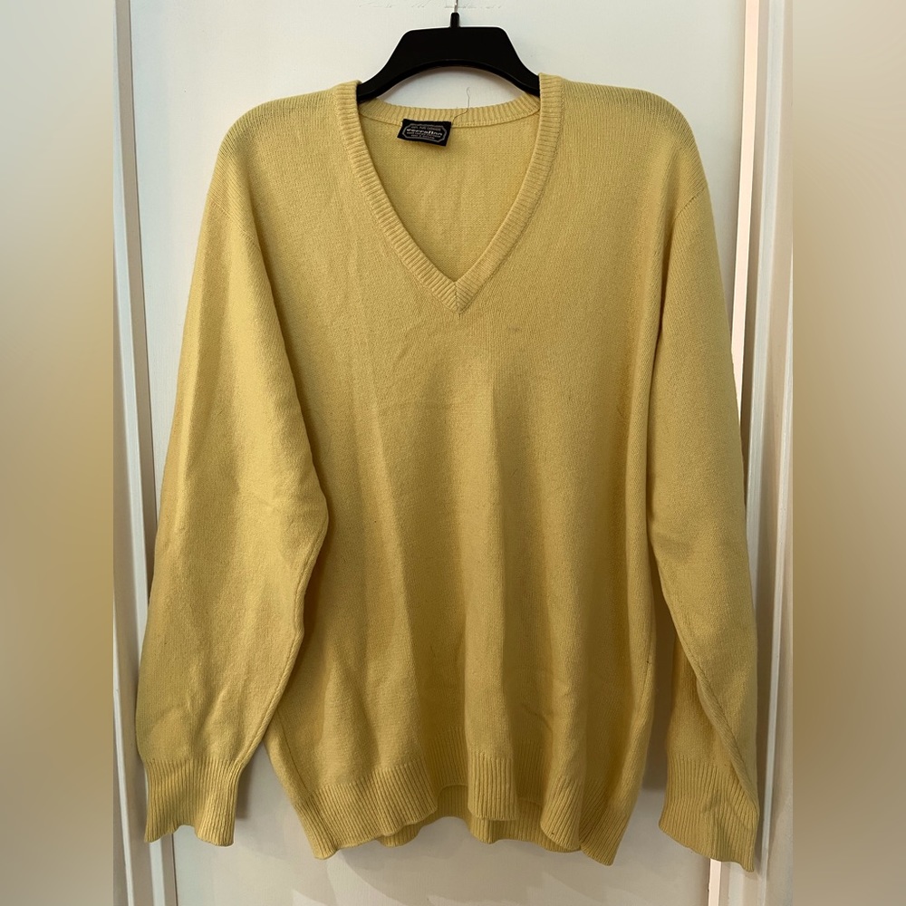 Cashmere pullover sweater